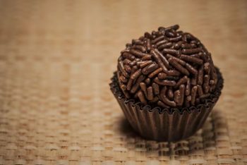 Como Ganhar Dinheiro Vendendo Brigadeiro: Um Guia Completo